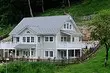 منازل البلد مع الشرفة والعلية: ميزات بناءها و 50 مثالا صورا