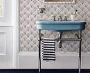 Modes dizains zilā vannas istabā: mēs izvēlamies toņus, faktūras un materiālus 3036_135