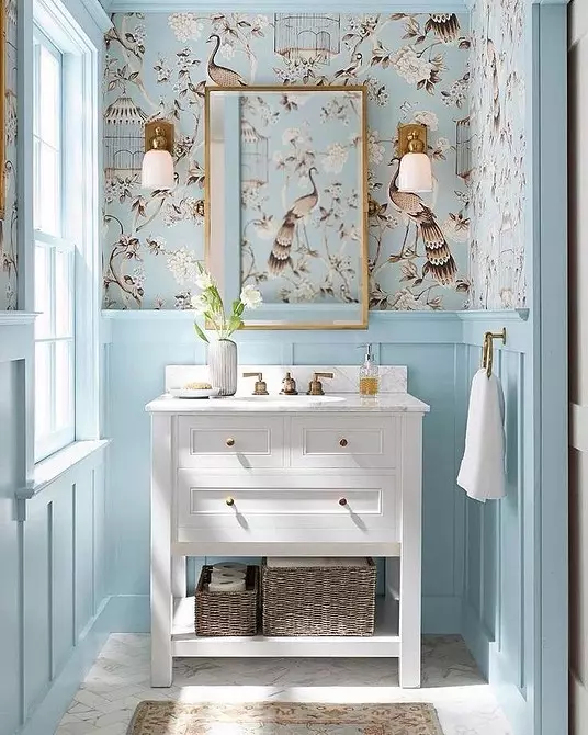 蓝色浴室的时尚设计：我们选择色调，纹理和材料 3036_41