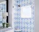 Modna oblika modre kopalnice: izberemo odtenke, teksture in materiale 3036_48