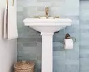 Modes dizains zilā vannas istabā: mēs izvēlamies toņus, faktūras un materiālus 3036_51