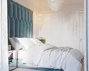 Σχεδιασμός τοίχου στο υπνοδωμάτιο: 15 ασυνήθιστες ιδέες και 69 φωτεινά παραδείγματα 31092_19