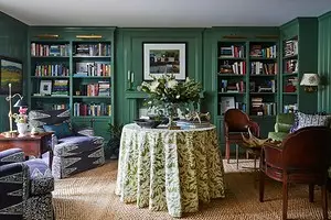 Сміливо і модно: як оформити вітальню в зеленому кольорі 3228_1