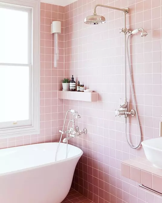 Nous décorons la conception de la salle de bain rose pour que l'intérieur ait l'air approprié et élégant 3297_151