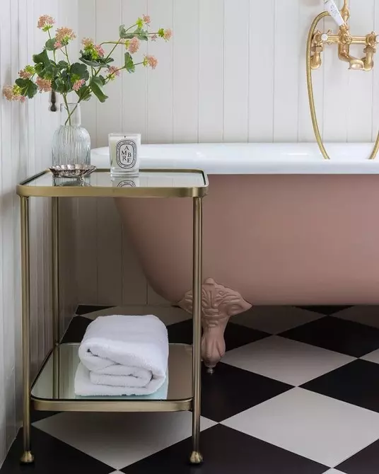 हम गुलाबी बाथरूम के डिजाइन को सजाते हैं ताकि इंटीरियर उचित और स्टाइलिश दिखता हो 3297_164