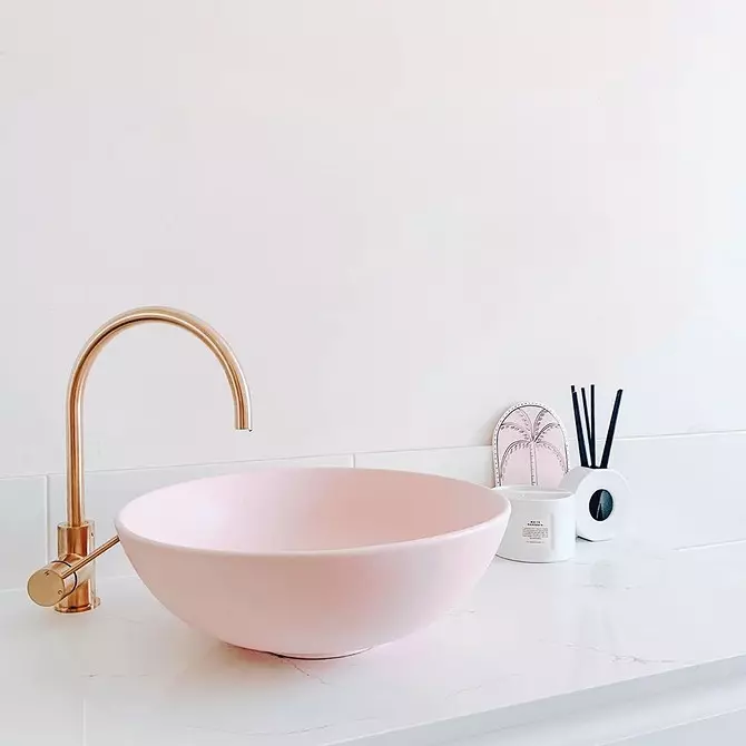 Papuoškiname rožinio vonios kambario dizainą, kad interjeras atrodo tinkamas ir stilingas 3297_168