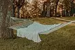 Cara nyumerepi hammock ing pondokan: Milih papan lan metode sing cepet-cepet
