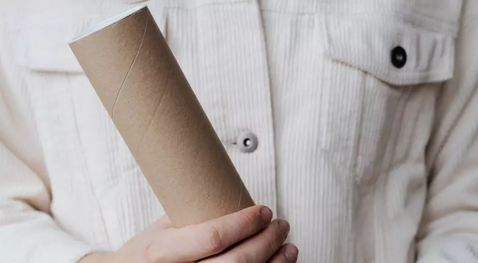 7 idees no estàndard d'utilitzar una màniga normal de tovalloles de paper a la casa (no heu endevinat!)
