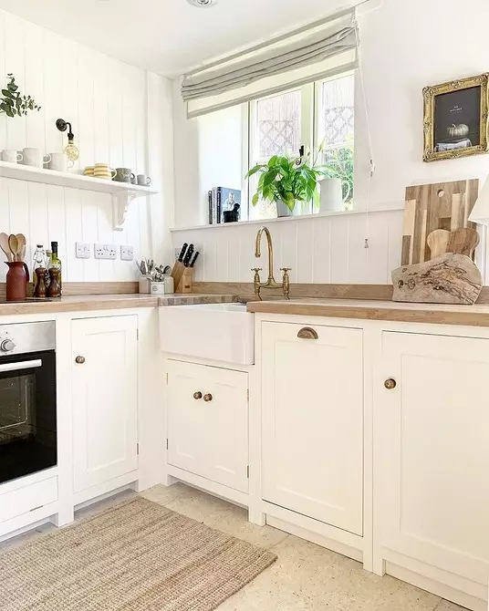 5 Svarbūs patarimai, kaip patogiai ir stilingai mažų virtuvės dizaino namelyje 3320_19