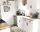 Тав тухтай, загварлаг жижиг гал тогооны өрөөний байшинд зуслангийн байшинд зориулсан 5 чухал зөвлөмж 3320_94