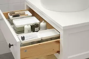 7 ötlet a szekrények tökéletes szervezetéhez a mosogató alatt a fürdőszobában 3489_1