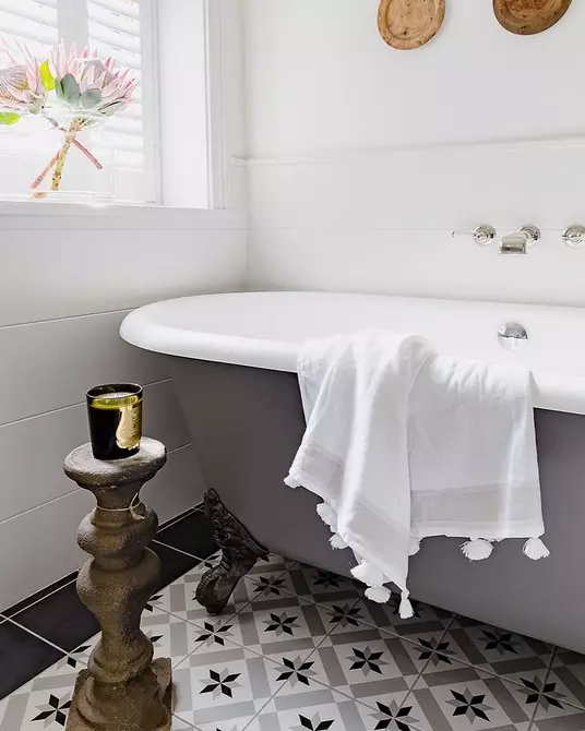 6 wenke vir die ontwerp van die badkamer in grys-wit kleur en 80 voorbeelde in die foto 3529_145