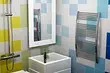 How to choose a bathroom tile: compare sizes, color and design