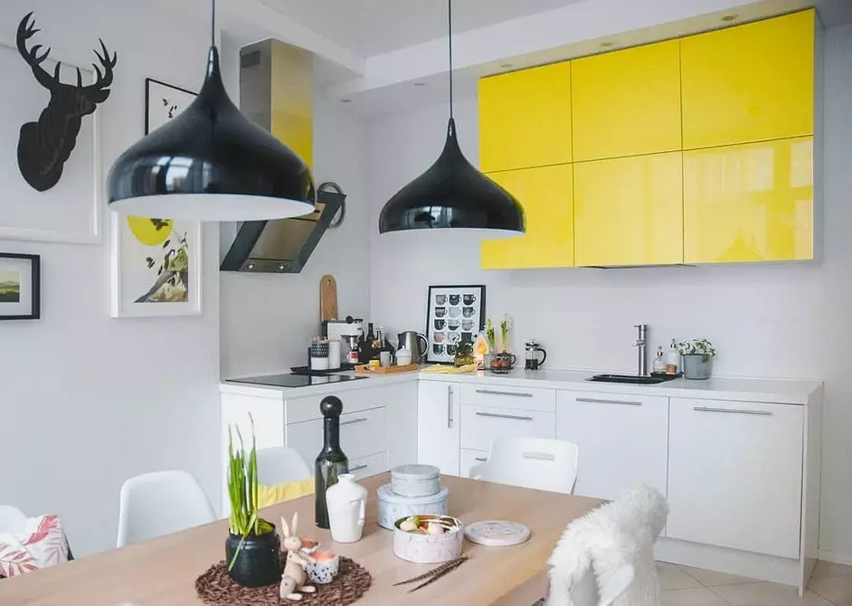 Kami menyusun interior dapur kuning: kombinasi warna terbaik dan 84 foto 3585_113