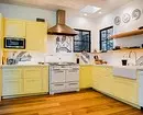 A sárga konyha belsejét készítjük: a legjobb színkombinációk és 84 fotó 3585_116