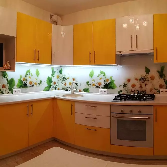 We stellen een interieur op van gele keuken: beste kleurencombinaties en 84 foto's 3585_171