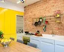 Kami menyusun interior dapur kuning: kombinasi warna terbaik dan 84 foto 3585_22