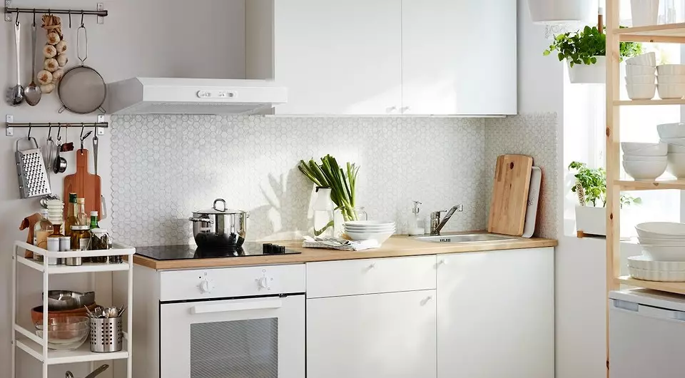 8 სუპერ Sleetse პროდუქტები IKEA- დან მცირე სამზარეულოებისთვის