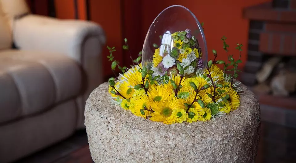 4 beautiful variants of Easter decorations from chrysanthemums from florists