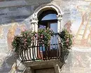 Se non tes unha casa de campo: como facer unha cama de flores na terraza coas túas propias mans 3747_72