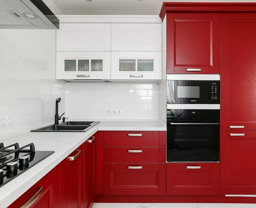 Kuinka antaa punaisen valkoisen keittiön suunnittelu: nykyiset vinkit ja antiprodit 3877_26