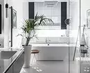 Interior non estándar da casa en Yekaterinburg: cor en branco e negro, acentos brillantes e elementos de chalet 3891_56