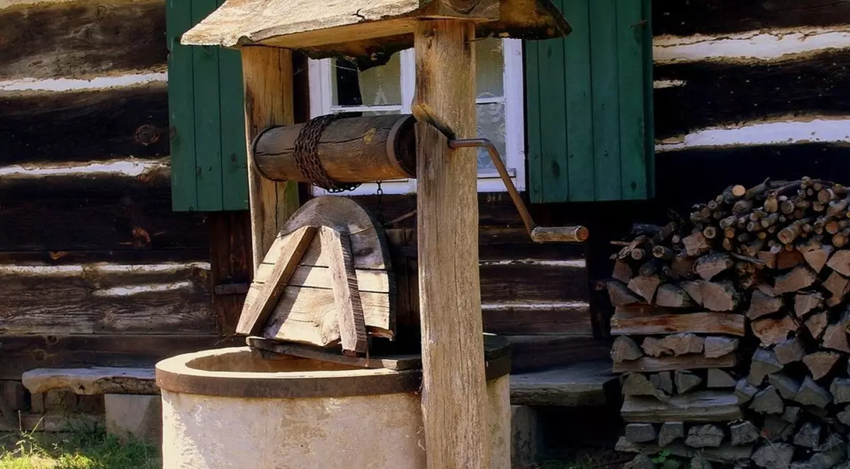 Cách cung cấp nước trên Cottage từ giếng: Lắp đặt hệ thống cho thường trú theo mùa và thường trú