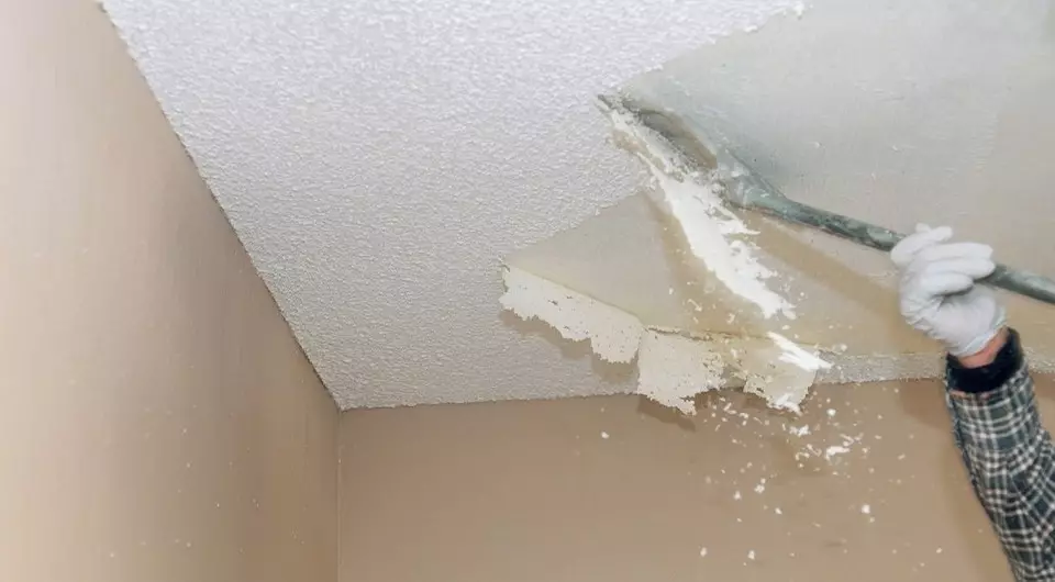 How to quickly wash off whitening from the ceiling: 4 best ways 4122_8