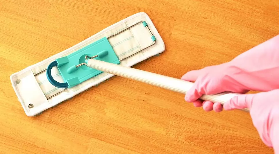 Comment nettoyer le linoléum de la saleté de la saleté: un aperçu des outils et des techniques efficaces