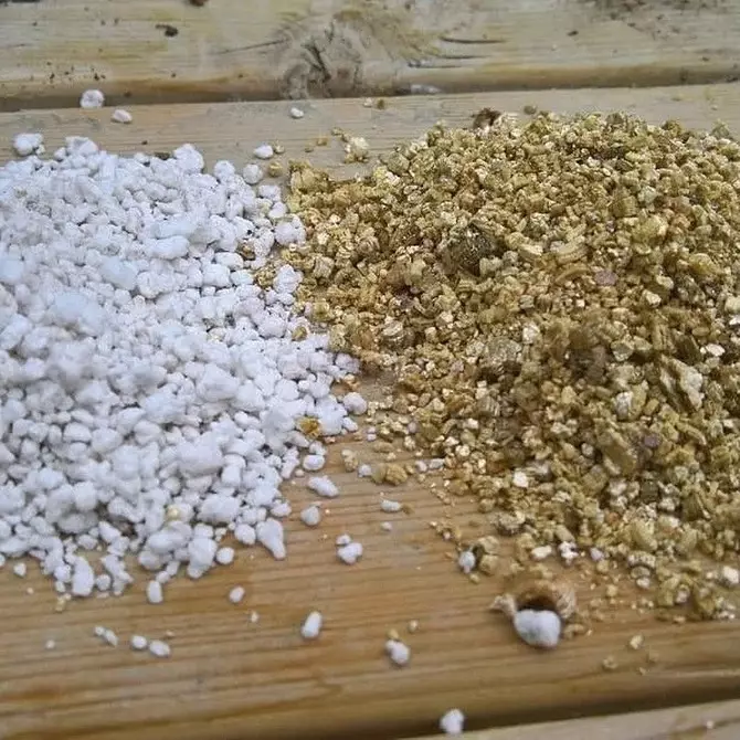 Apakah perbezaan antara perlite vermiculite (dan mengapa mereka digunakan secara berbeza) 43358_15