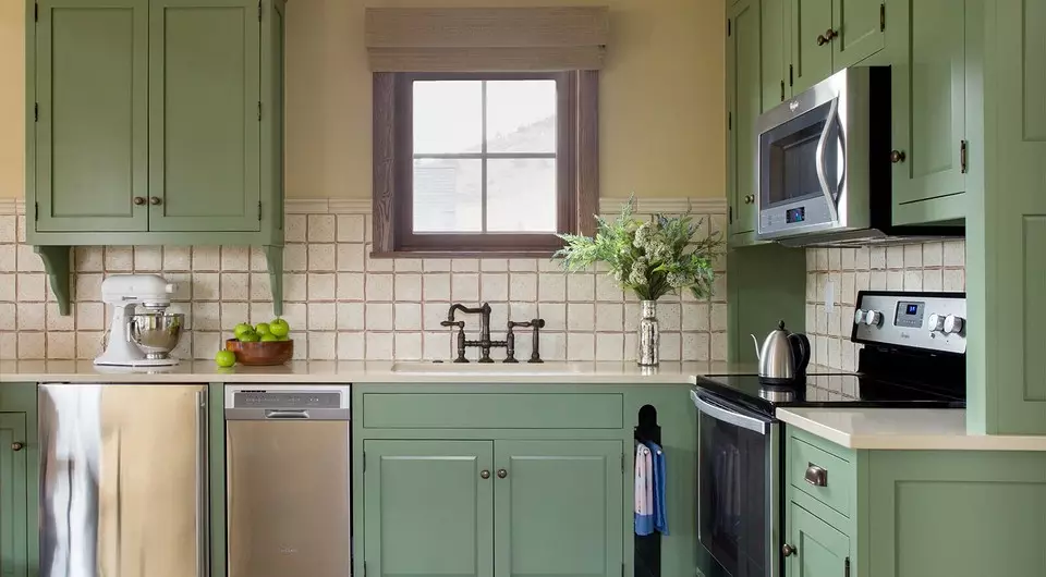 Небанал избор: фисташка боја во внатрешноста на кујната (70 фотографии)