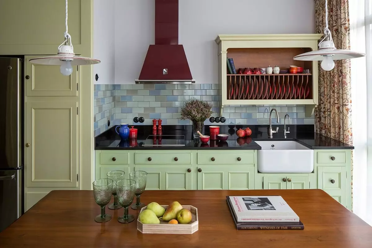 Nebalni izbor: Pistacija boja u kuhinjskoj unutrašnjosti (70 fotografija) 4358_46