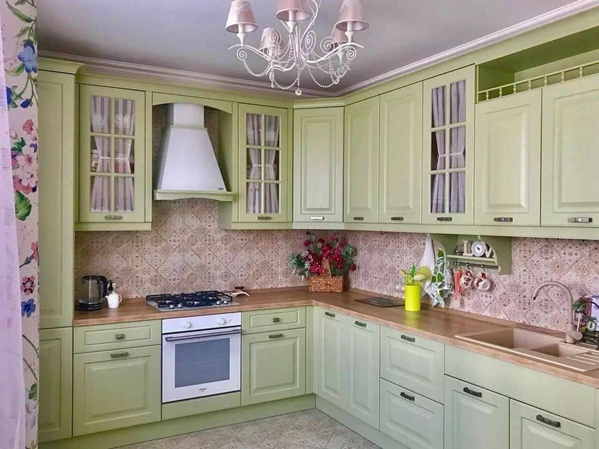 Pilihan Nebanal: warna pistachio di interior dapur (70 foto) 4358_88