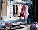 Сон на сите е гардероба во спалната соба: како да се организира правилно и да се приспособат дури и во мала големина 4427_84