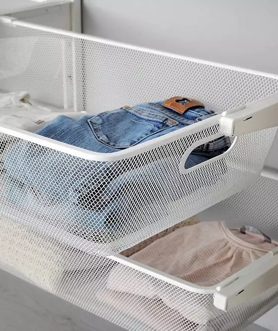 El sueño de todos es una sala de vestuario en el dormitorio: cómo organizar correctamente y acomodar incluso en un tamaño pequeño. 4427_89