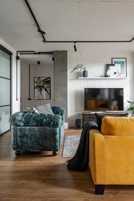 Beton plafon, baksteenmure en meubels Ikea: Binne van Loft-styl woonstel 4442_37