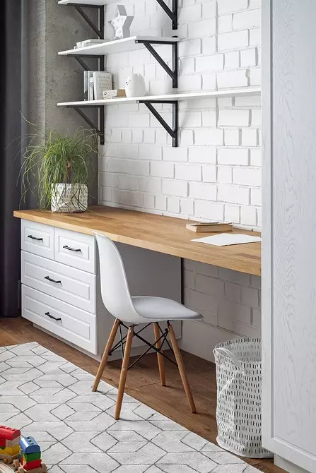 Betona griesti, ķieģeļu sienas un mēbeles Ikea: interjers bēniņu stila dzīvoklis 4442_41