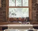 How to plan the kitchen by the window in a private house: Tips for 4 types of window openings 4491_95