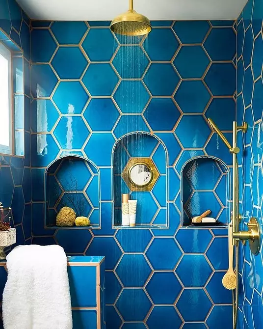 השילוב של אריחים בחדר האמבטיה: כיצד לשלב צבעים שונים וחשבוניות עבור פנים הרמוני 4512_79