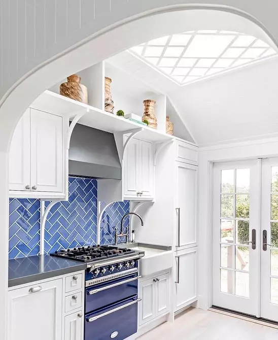 Mavi renkte mutfak tasarımı (81 fotoğraflar) 4533_158
