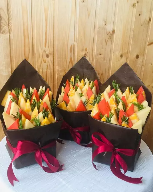 Njia za asili za kukusanya bouquet ya kiume. 4596_7