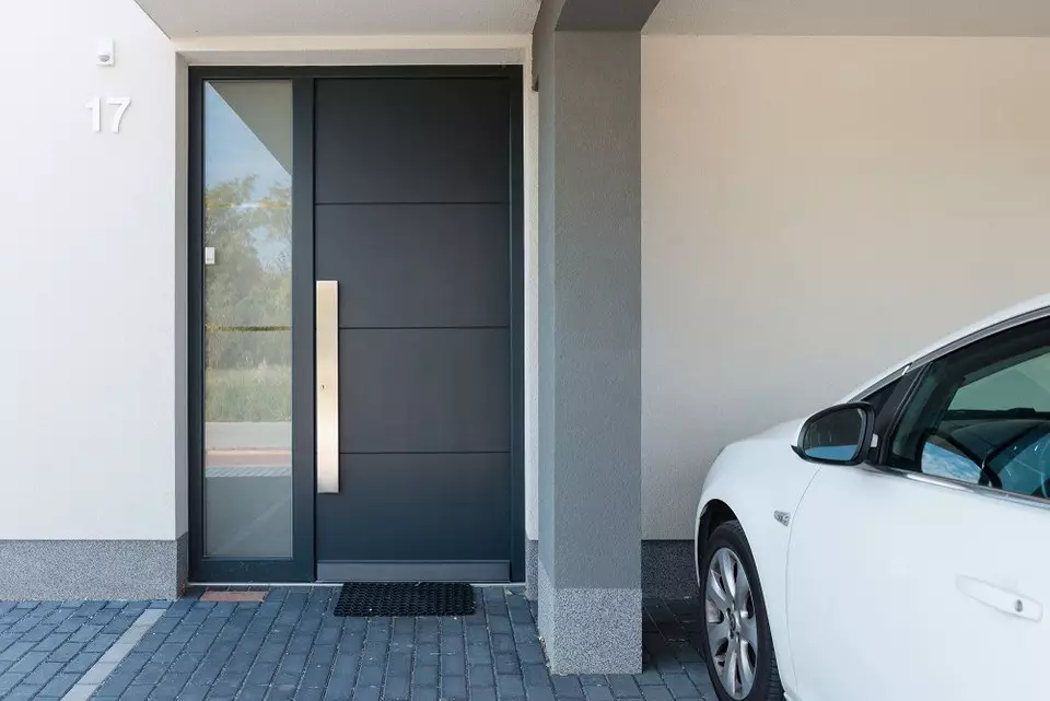 Jak izolować metalowe drzwi wejściowe na zimę w mieszkaniu i prywatnym domu 4626_10