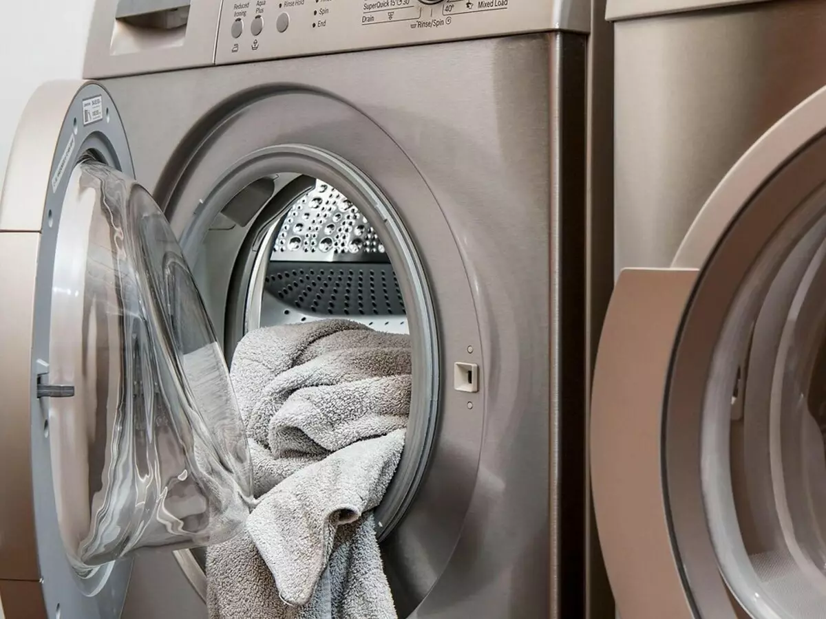 Veļas mazgājamā mašīna uzstādīšana: detalizētas instrukcijas tiem, kas vēlas darīt visu ar savām rokām 4629_16