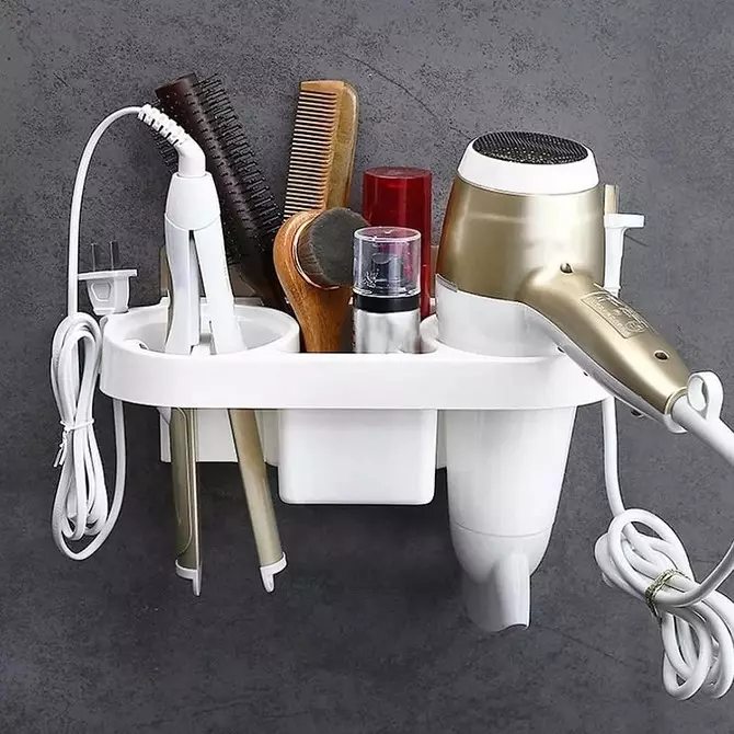 What and how to store on the shelves in the bathroom so that they always looked clean: 7 tips 4680_29