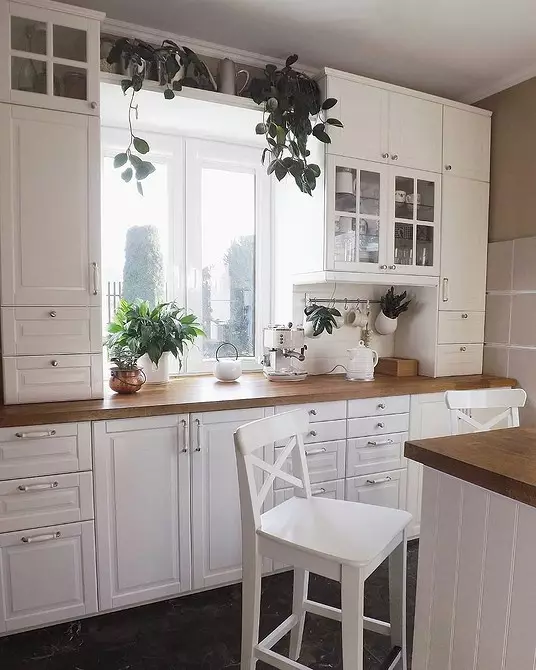 Beautiful Window Decor na cociña: Considere o tipo de loop e estilo interior 4732_74