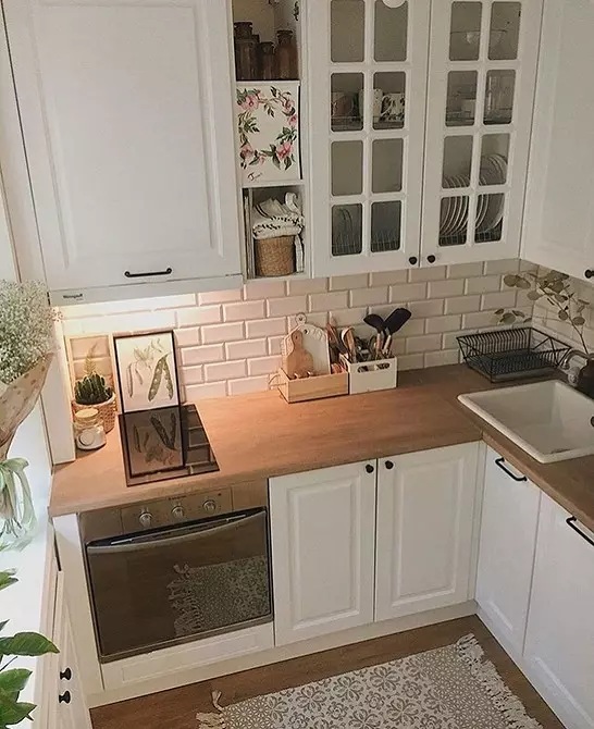 Kombineret køkken-stue i Khrushchev: Sådan arrangeres plads korrekt og smukt 4738_114