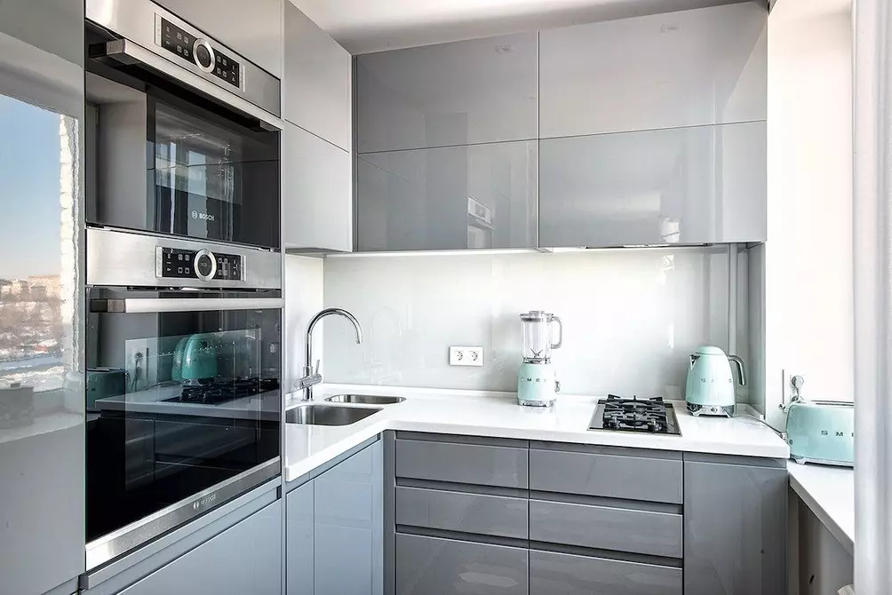 Комбинирана кујна-дневна соба во Хрушчов: Како да се организира простор правилно и убава 4738_13