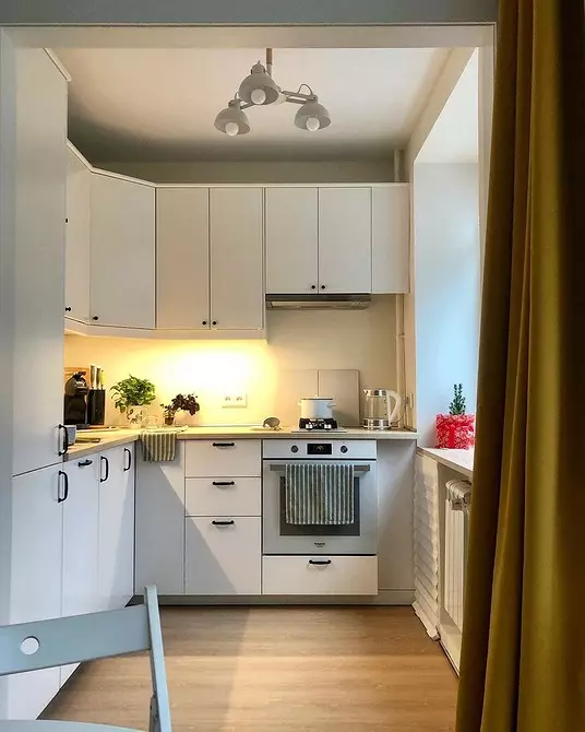 Khrushchev中的廚房起居室：如何正確安排空間和美麗 4738_140