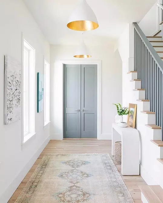 5 styles appropriés pour la conception du couloir dans une maison privée et 57 photos qui vont inspirer 4879_12