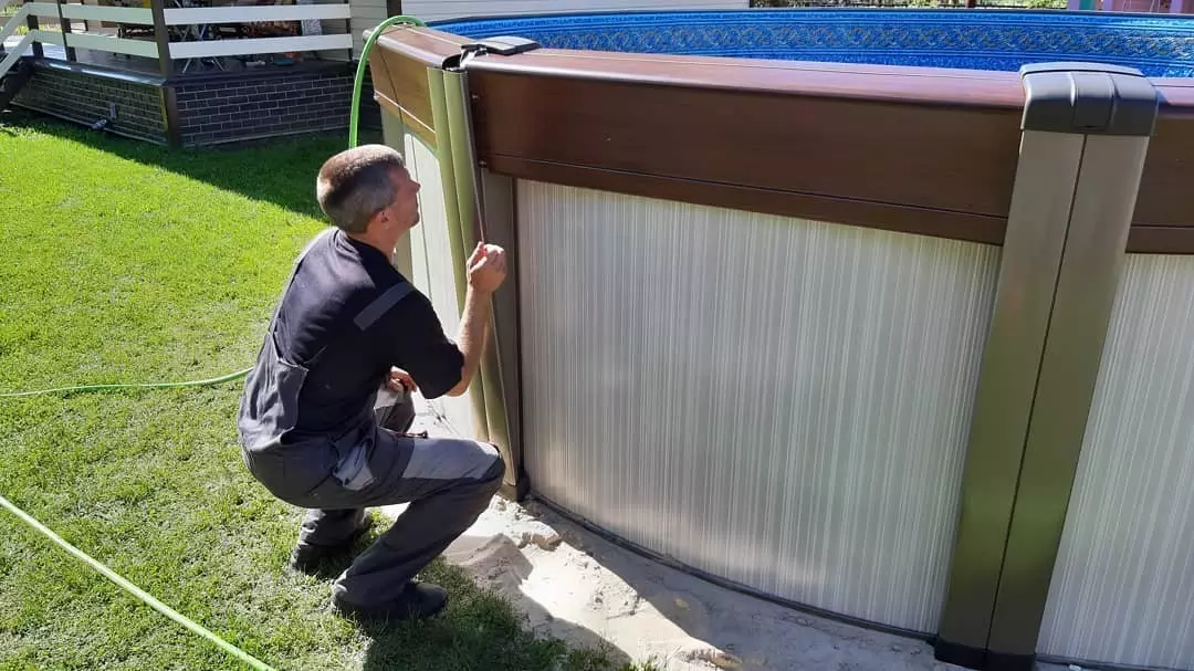 Подготвување за лето однапред: Како да го инсталирате рамката базен во вилата 4882_9